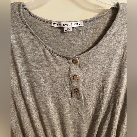 HYFVE Women's White Crop Top And Gray Shorts Romper Outfit Size Large Bundle - Picture 6 of 9